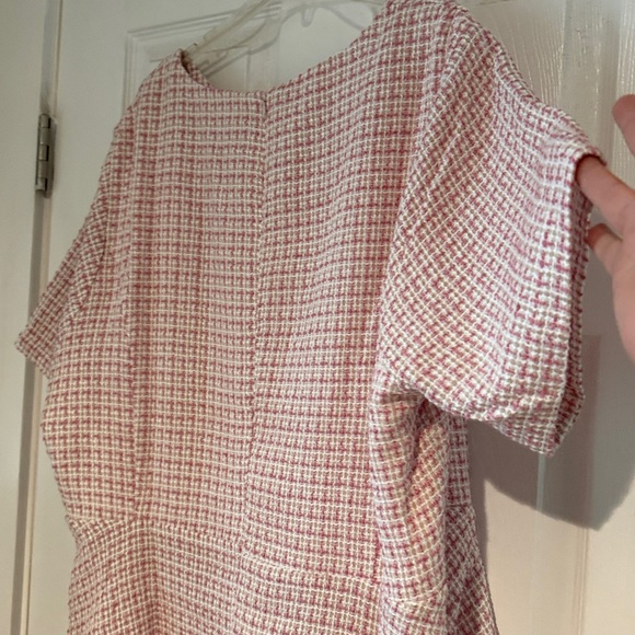 NWT Andre Women's Pink and White Tweed Blouse - Picture 7 of 8